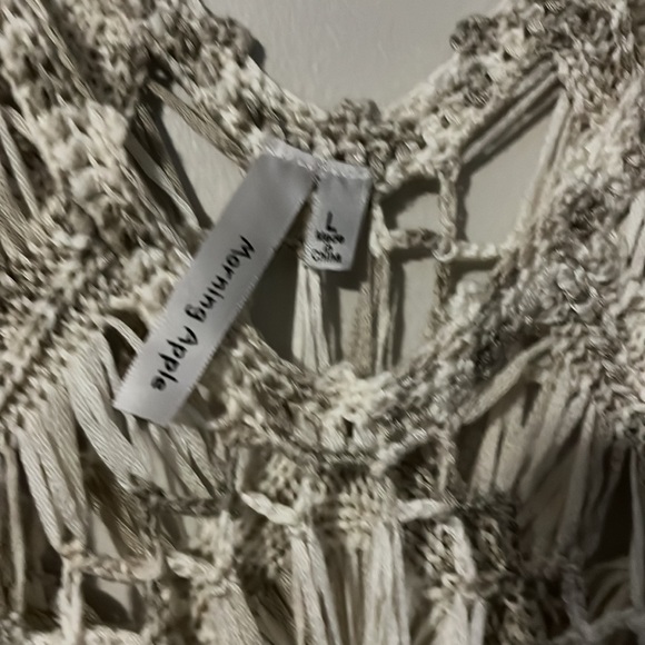 Morning Apple Crochet Short Sleeve Sweater. Size Large. Cream, Tan Color - Picture 2 of 5